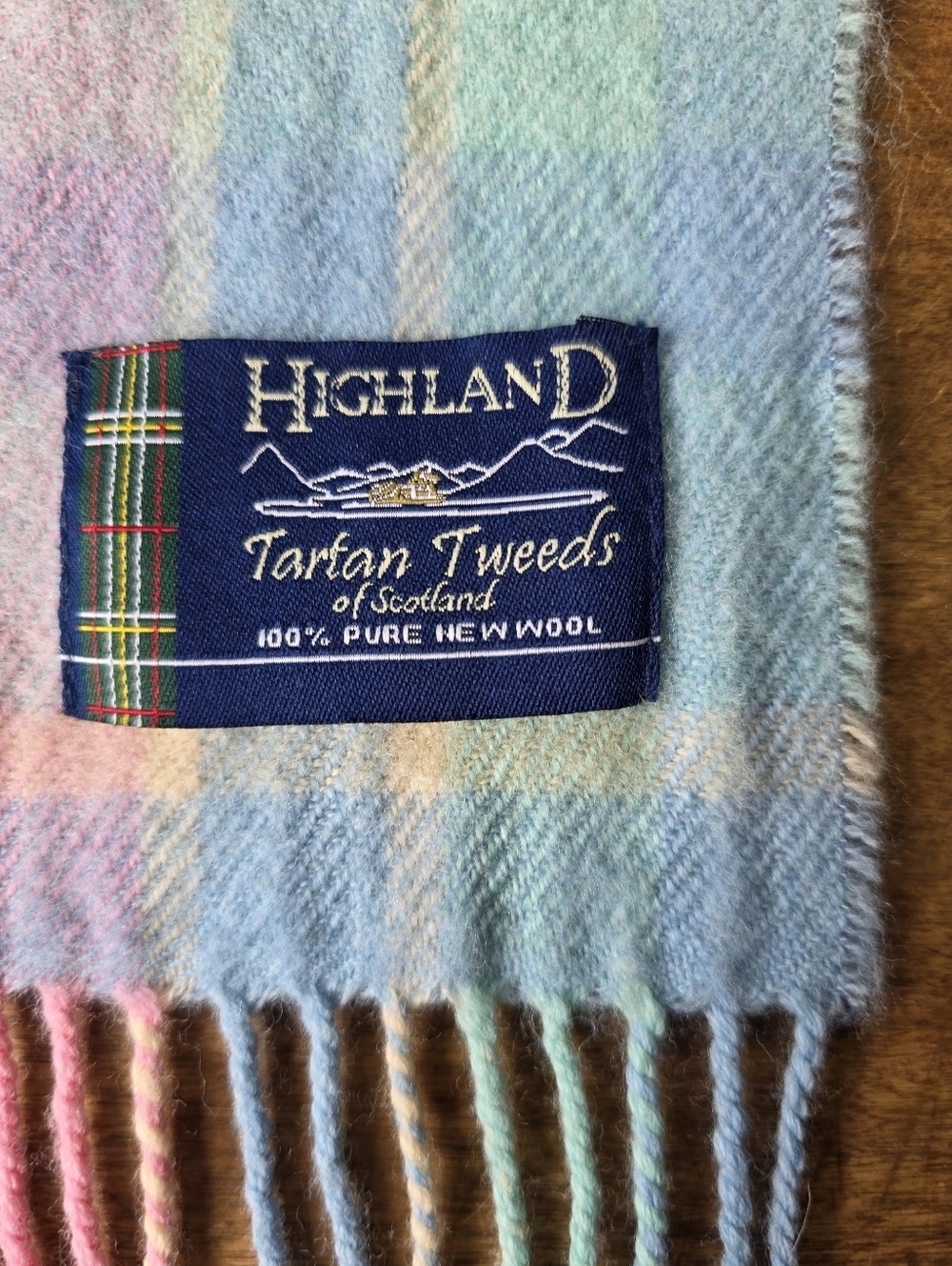 Highland Tartan Tweeds of Scotland 100% Pure New Wool Scarf – Pastels - Picture 3 of 4